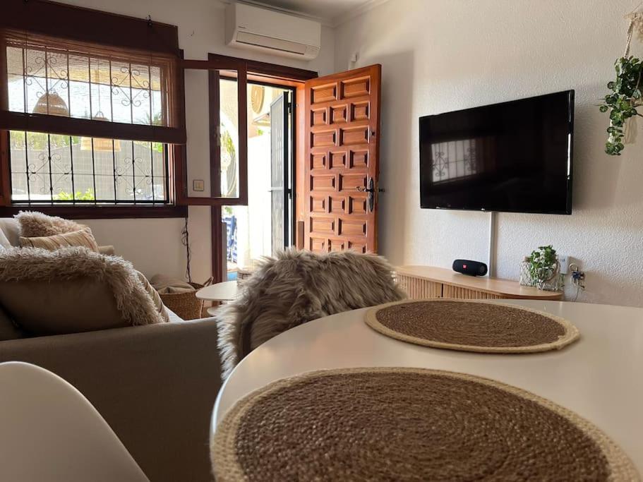 Casa Naranja Villa ลอสอัลกาซาเรส ภายนอก รูปภาพ